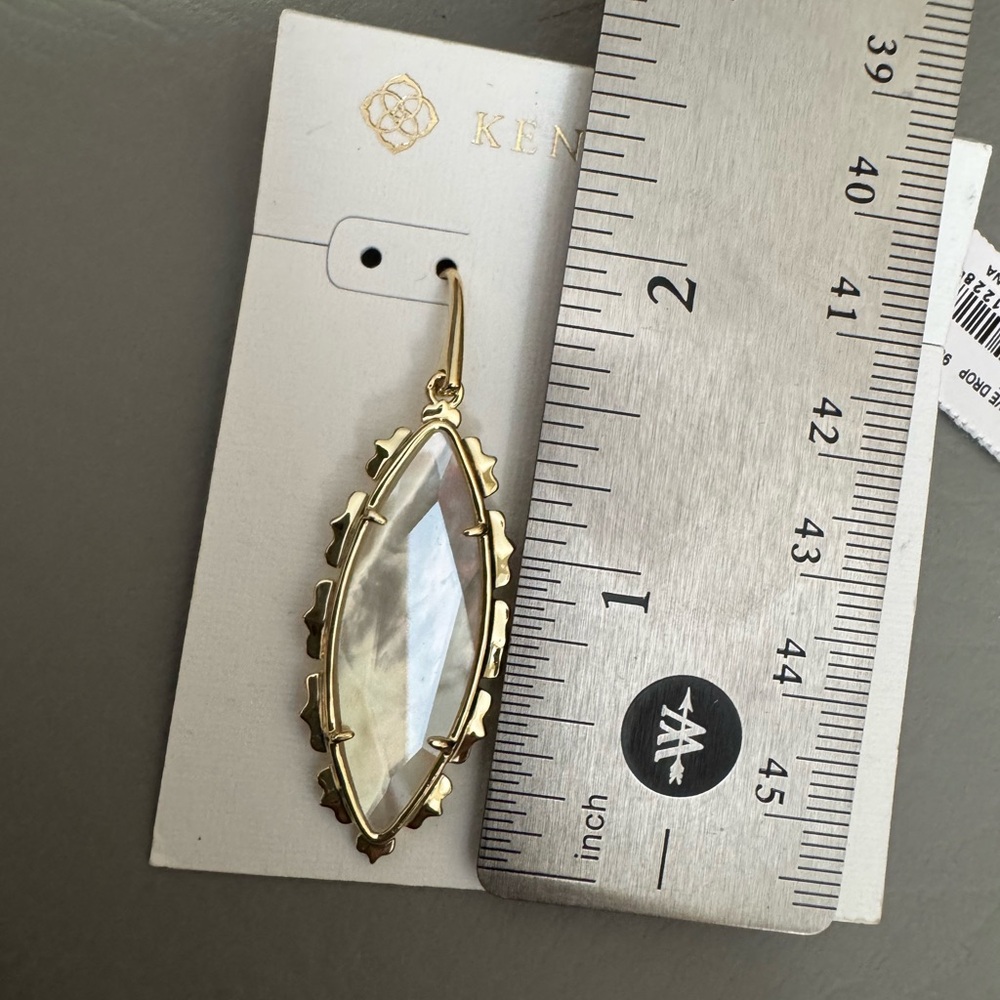 Kendra Scott Genevieve MOP Earrings - Picture 5 of 6